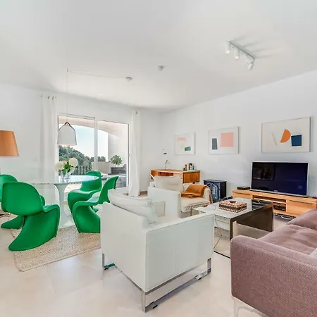 Modern Close To Golf Course Апартаменты