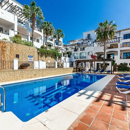Modern Close To Golf Course Апартаменты